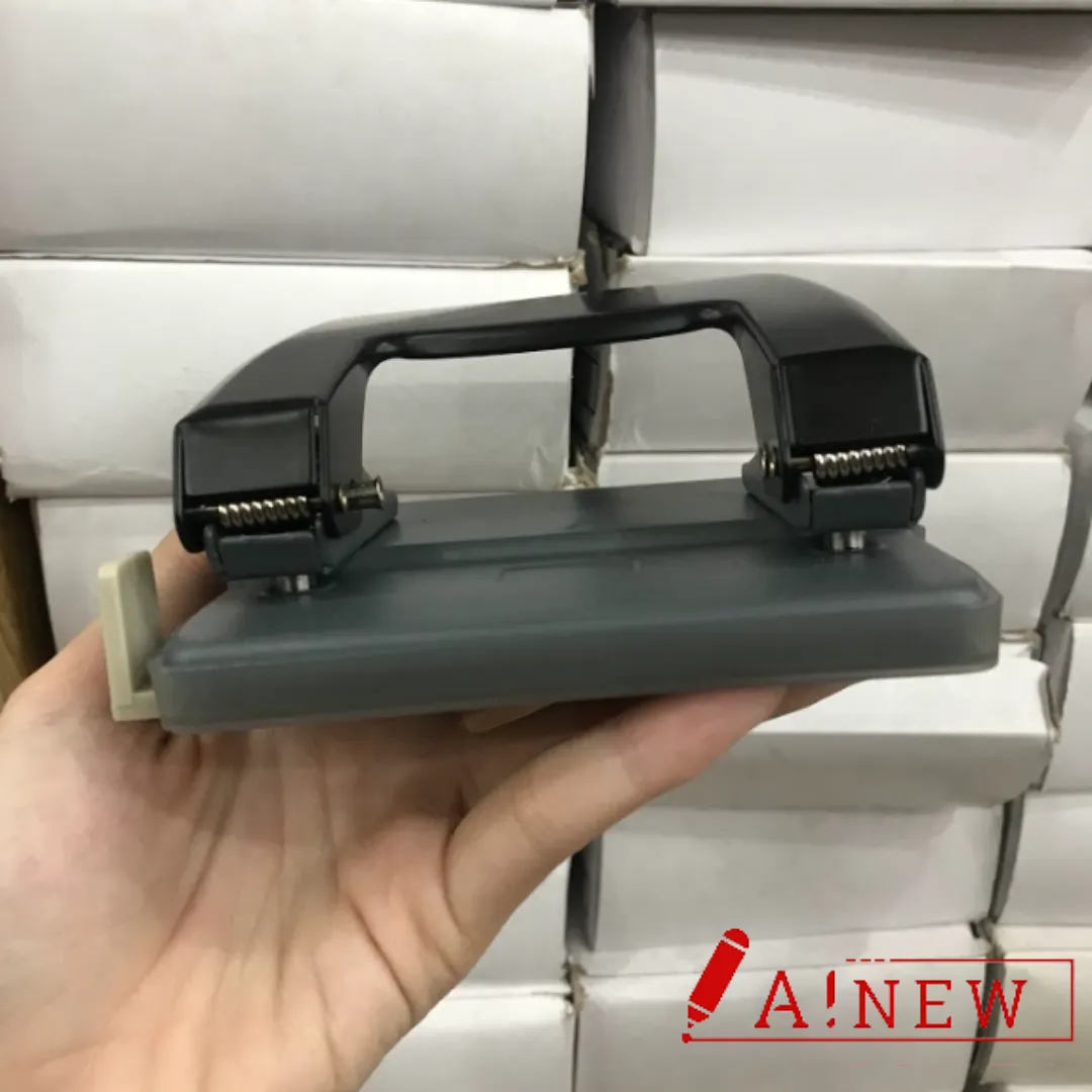 Hình ảnh máy bấm lỗ KW.Trio 978 màu xanh lam