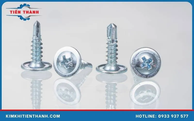 Bảng thông số kỹ thuật chi tiết của vít bắn sắt đầu dù và vít đuôi cá, bao gồm đường kính, chiều dài và loại ren, minh họa các kích cỡ phổ biến.