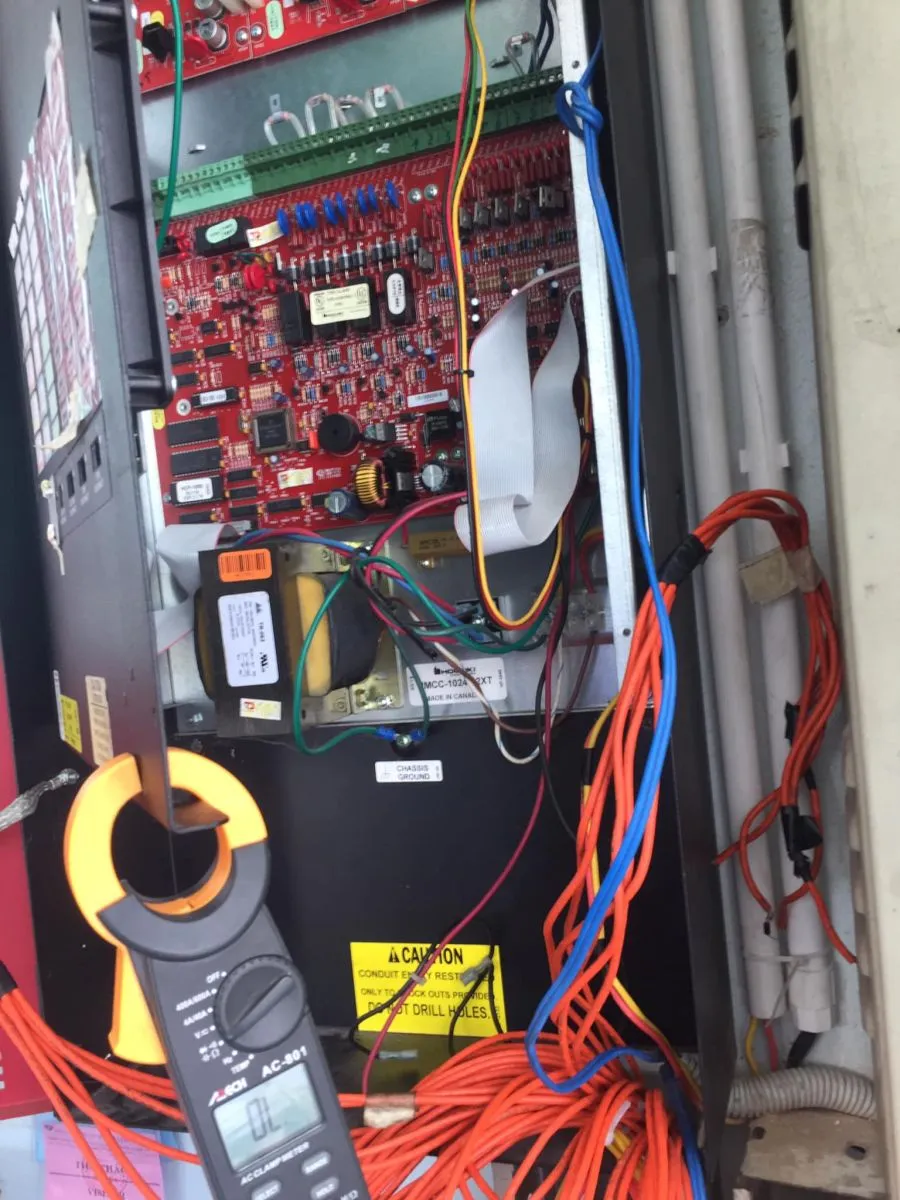 Kiểm tra bảng điều khiển trung tâm sau khi lắp đặt đầu báo cháy tự động