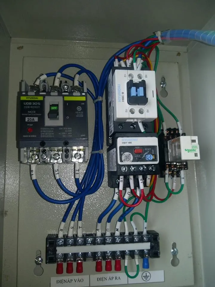 Tủ cơ điều khiển bơm chìm