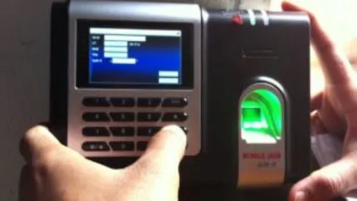 Quy trình đăng ký vân tay trên máy chấm công