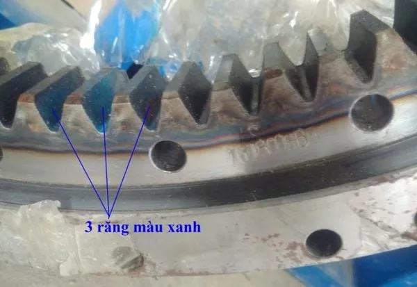 Hướng Dẫn Toàn Diện Cách Tháo Mâm Quay Toa Máy Xúc Đúng Kỹ Thuật Hướng Dẫn Toàn Diện Cách Tháo Mâm Quay Toa Máy Xúc Đúng Kỹ Thuật