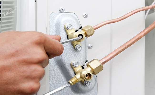 Cách Tháo Máy Lạnh An Toàn Và Hiệu Quả Tại Nhà