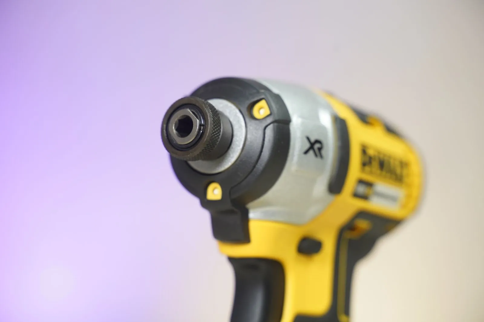 Đầu cặp lục giác 1/4 inch của máy vặn vít Dewalt