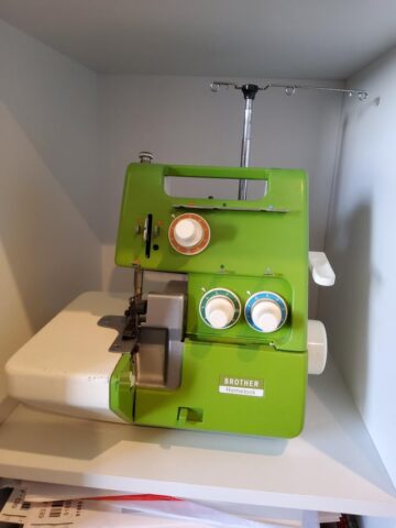 Cách Sử Dụng Máy Vắt Sổ: Hướng Dẫn Toàn Diện Cho Đường May Hoàn Hảo