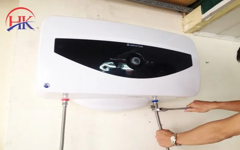 máy nước nóng gián tiếp ariston