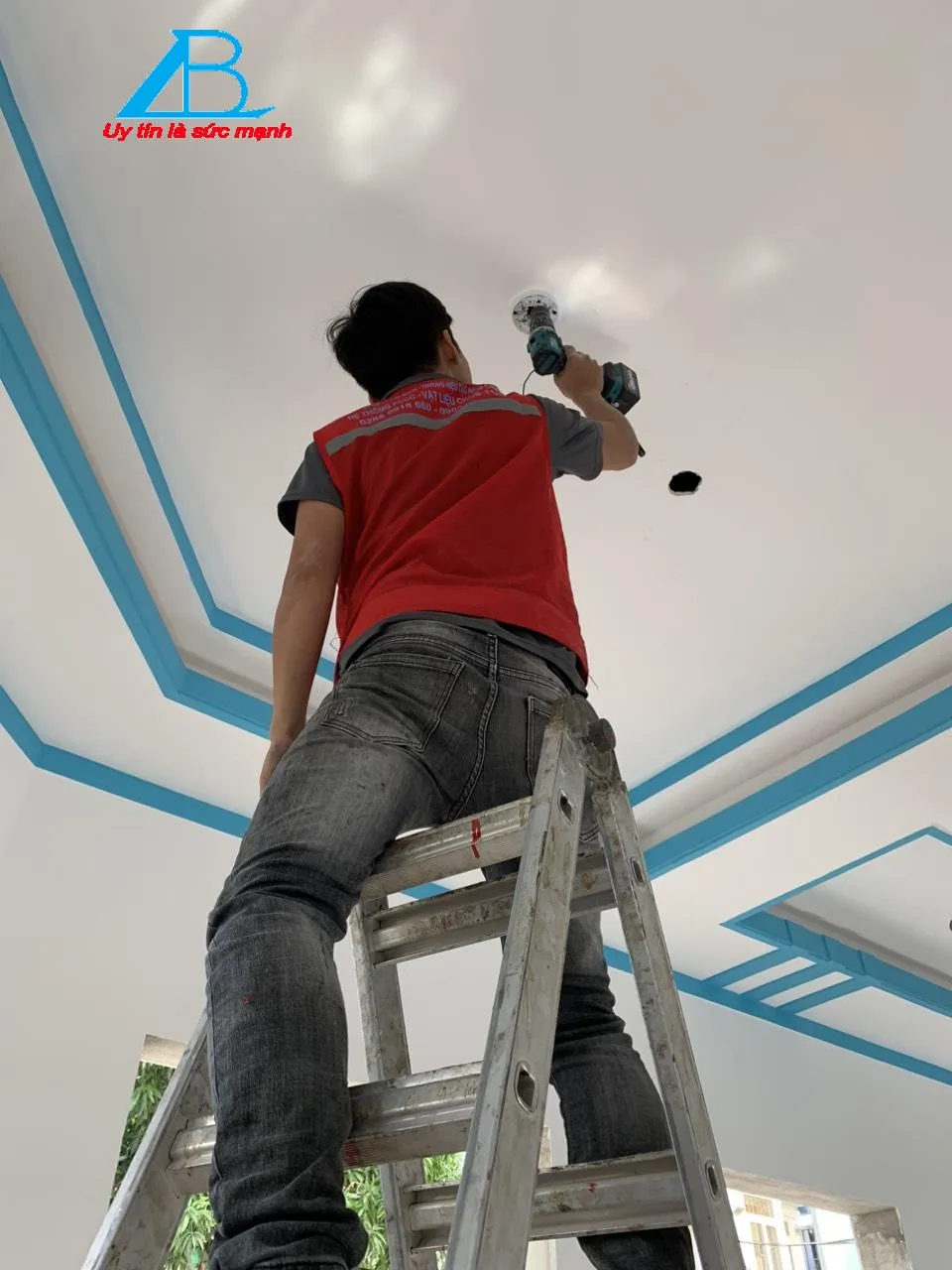 Thi công đầu báo cháy cho nhà xưởng